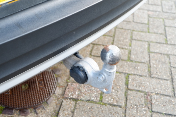 Volvo XC40 1.5 T2 Business Pro / INCL. 12 mnd BOVAG / Semi elektrische trek