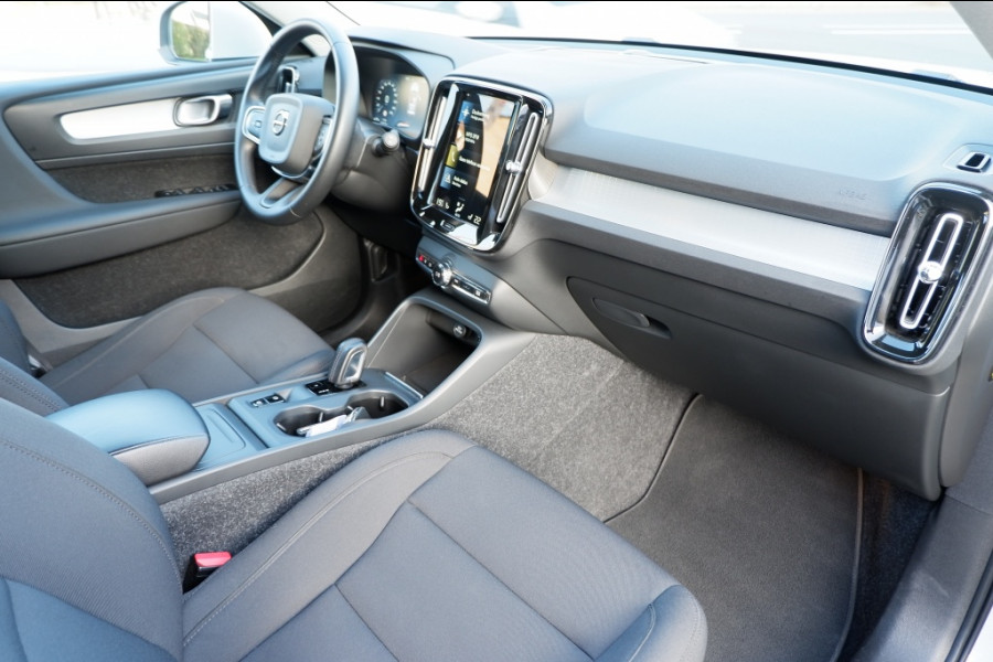 Volvo XC40 1.5 T2 Business Pro / INCL. 12 mnd BOVAG / Semi elektrische trek