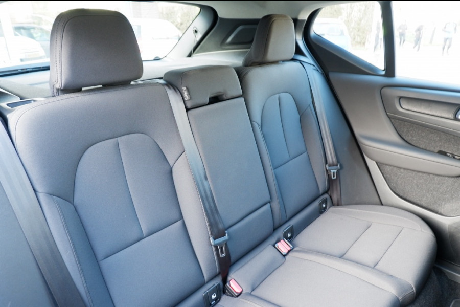 Volvo XC40 1.5 T2 Business Pro / INCL. 12 mnd BOVAG / Semi elektrische trek