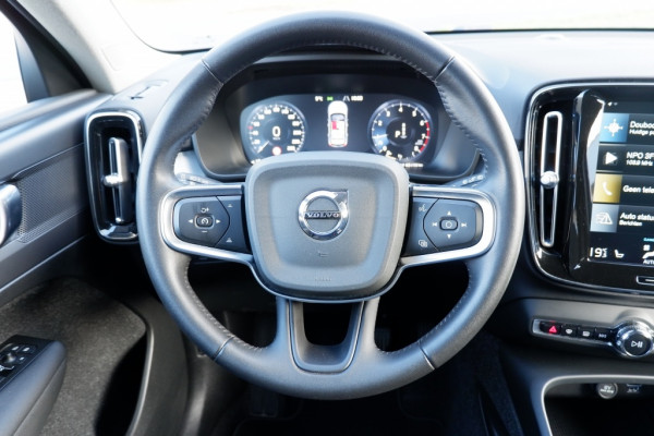 Volvo XC40 1.5 T2 Business Pro / INCL. 12 mnd BOVAG / Semi elektrische trek