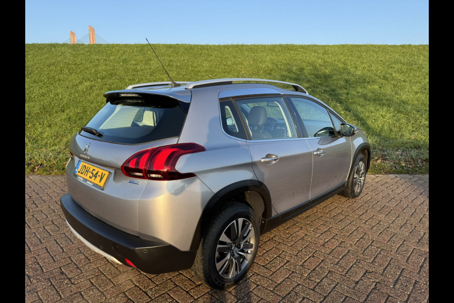 Peugeot 2008 1.2 PureTech Allure Navi | Apple Carplay | Camera | 16'' LMV