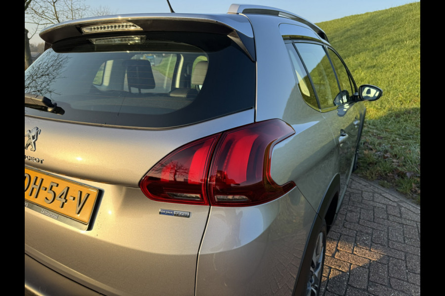 Peugeot 2008 1.2 PureTech Allure Navi | Apple Carplay | Camera | 16'' LMV