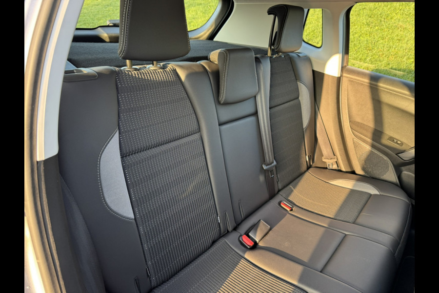 Peugeot 2008 1.2 PureTech Allure Navi | Apple Carplay | Camera | 16'' LMV