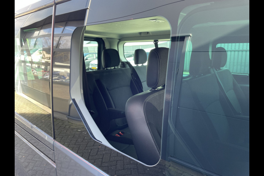 Renault Trafic Life 150pk L2 9-Persoons(Trekhaak - Camera - Keyless Entry - Navigatie - Airco - Apple Carplay)
