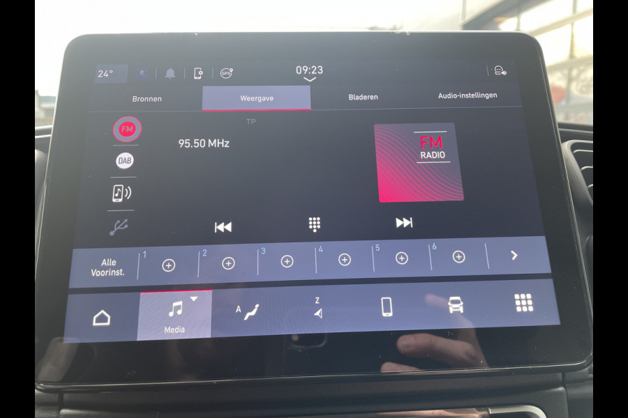 Opel Movano 140pk L2H2 3.5t (Camera - Automatische Airco - Navigatie - Apple Carplay - Digitaal dashboard - DAB)