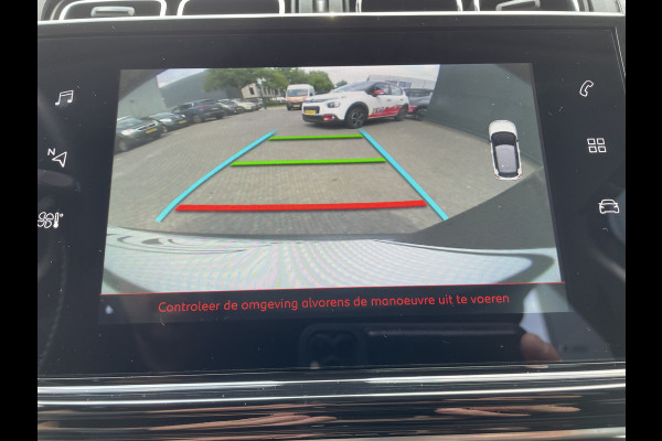 Citroën C3 82pk Shine (Camera - Navigatie - Automatische Airco - Apple Carplay - LED - Lichtmetalen velgen)