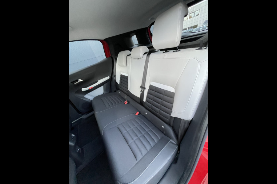 Citroën Ë-C3 Aircross Max 44 kWh (Camera - Navigatie - Automatische Airco - Apple Carplay - Parkeersensoren V+A - Two Tone)