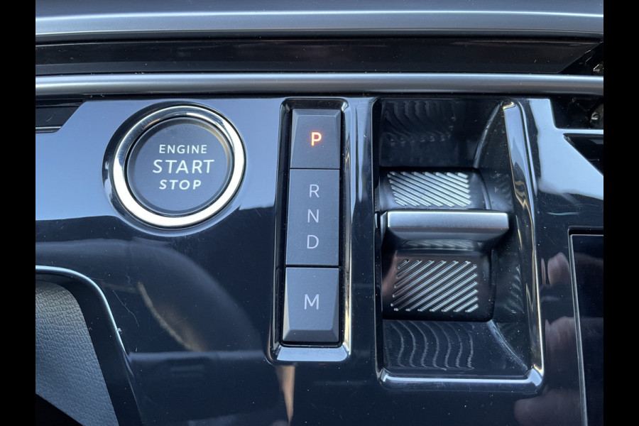 Peugeot 3008 136pk Hybrid GT First Edition (Camera - Elektrische klep - Keyless Entry Stoel-/-stuurwielverwarming - Parkeersensoren V+A - Ada