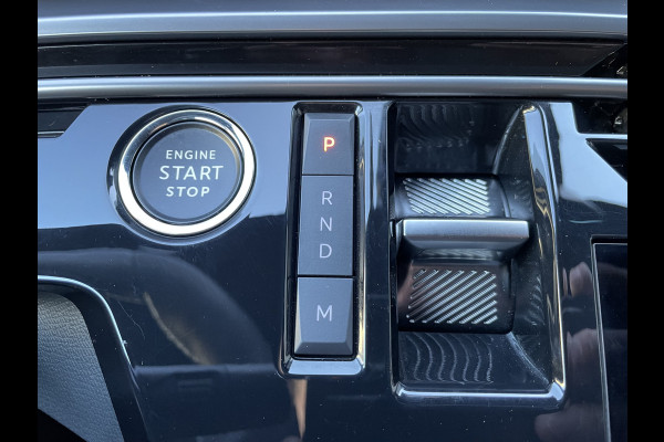 Peugeot 3008 136pk Hybrid GT First Edition (Camera - Elektrische klep - Keyless Entry Stoel-/-stuurwielverwarming - Parkeersensoren V+A - Ada