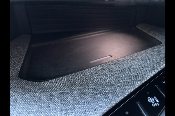 Peugeot 3008 136pk Hybrid GT First Edition (Camera - Elektrische klep - Keyless Entry Stoel-/-stuurwielverwarming - Parkeersensoren V+A - Ada