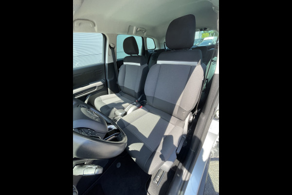 Citroën C3 Aircross 110pk Shine (Camera - Parkeersensoren V+A - Navigatie - Dodehoek detectie - Apple Carplay - Automatische Airco)