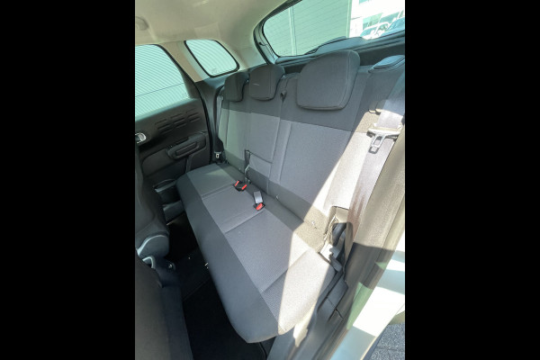 Citroën C3 Aircross 110pk Shine (Camera - Parkeersensoren V+A - Navigatie - Dodehoek detectie - Apple Carplay - Automatische Airco)