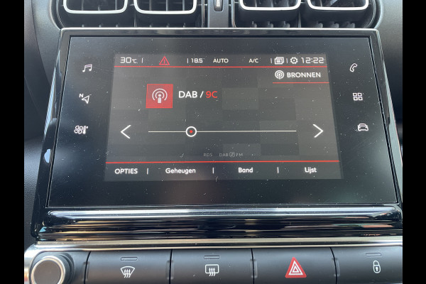 Citroën C3 Aircross 110pk Shine (Camera - Parkeersensoren V+A - Navigatie - Dodehoek detectie - Apple Carplay - Automatische Airco)