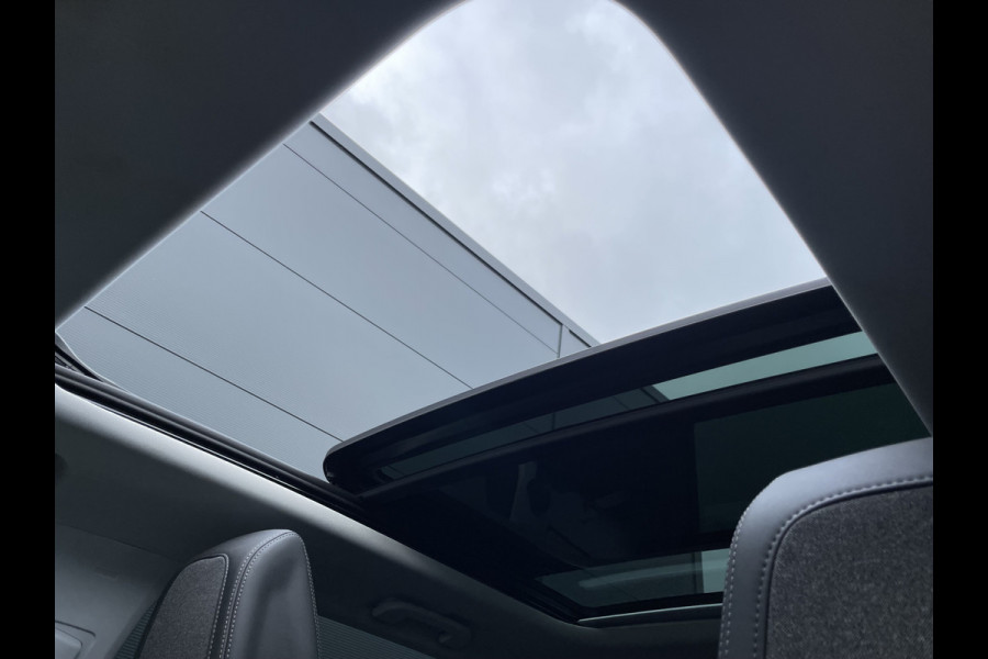 Peugeot 5008 130pk Road Trip (Elektrisch Schuifdak - Elektrische klep - Keyless Entry - Camera - Apple Carplay - Navigatie - Automatische Air
