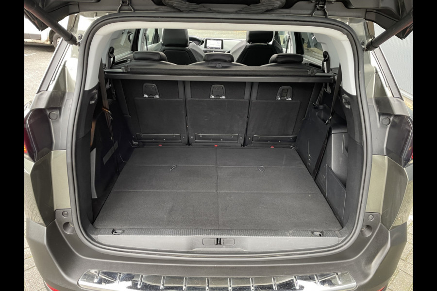 Peugeot 5008 130pk Road Trip (Elektrisch Schuifdak - Elektrische klep - Keyless Entry - Camera - Apple Carplay - Navigatie - Automatische Air