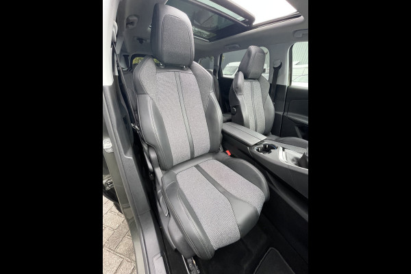 Peugeot 5008 130pk Road Trip (Elektrisch Schuifdak - Elektrische klep - Keyless Entry - Camera - Apple Carplay - Navigatie - Automatische Air