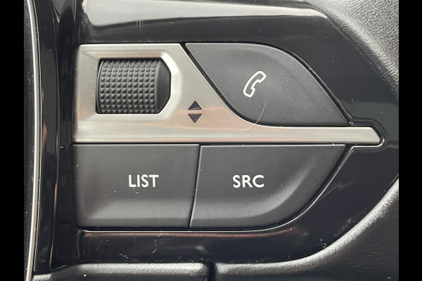 Peugeot 5008 130pk Road Trip (Elektrisch Schuifdak - Elektrische klep - Keyless Entry - Camera - Apple Carplay - Navigatie - Automatische Air