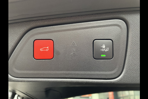 Peugeot 3008 225pk HYbrid GT Pack (Elektrisch schuifdak - Leder incl verwarming/massage/ geheugen - Focal Electra - NightVision - 360gr Camer