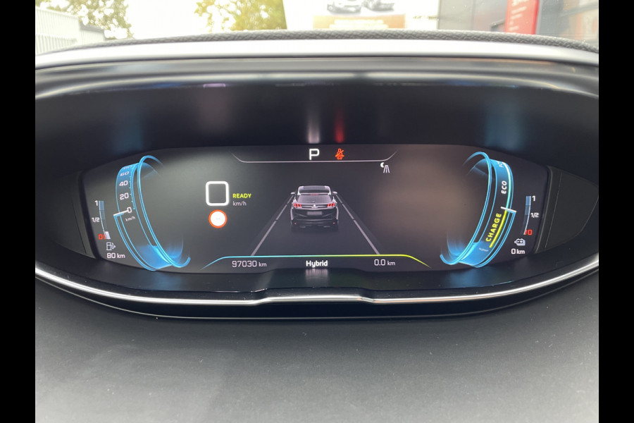 Peugeot 3008 225pk HYbrid GT Pack (Elektrisch schuifdak - Leder incl verwarming/massage/ geheugen - Focal Electra - NightVision - 360gr Camer