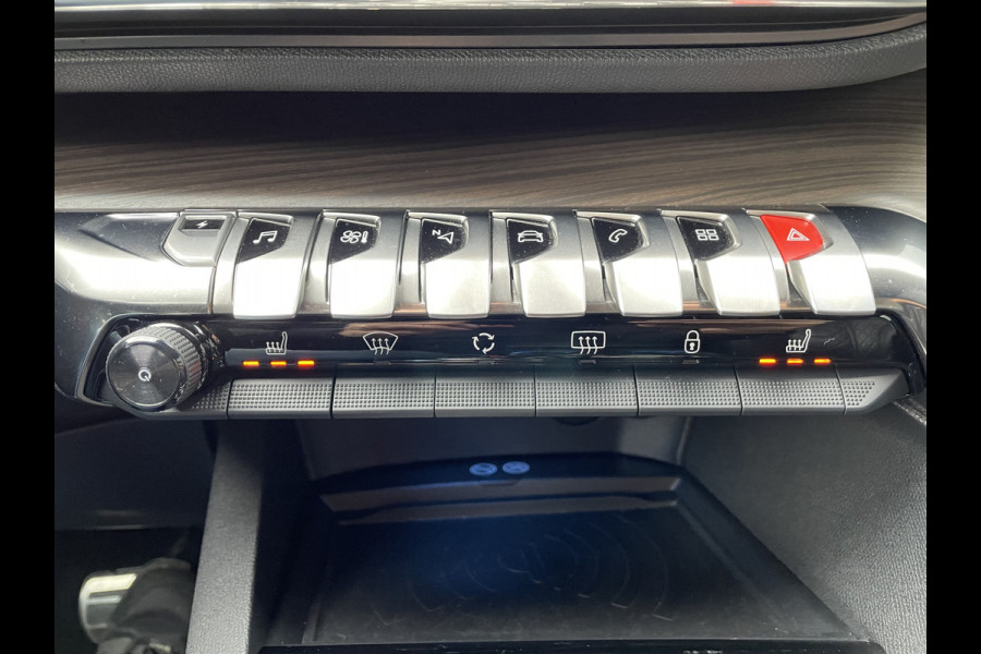 Peugeot 3008 225pk HYbrid GT Pack (Elektrisch schuifdak - Leder incl verwarming/massage/ geheugen - Focal Electra - NightVision - 360gr Camer