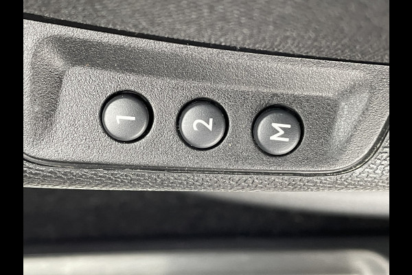 Peugeot 3008 225pk HYbrid GT Pack (Elektrisch schuifdak - Leder incl verwarming/massage/ geheugen - Focal Electra - NightVision - 360gr Camer