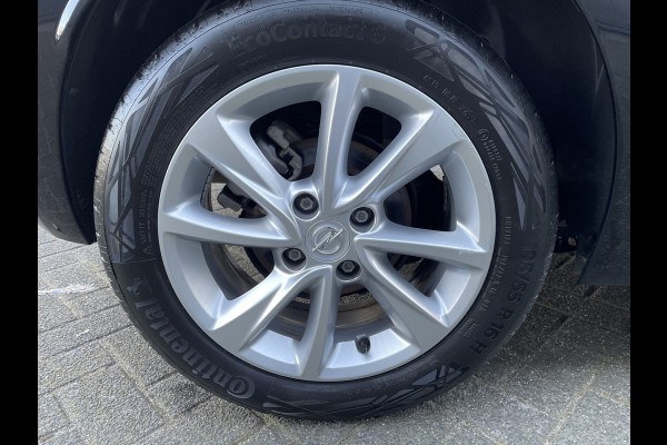 Opel Corsa 100pk Elegance (Camera - LED - Parkeersensoren V+A - Keyless - Navigatie - Dodehoekdetectie- Apple Carplay)