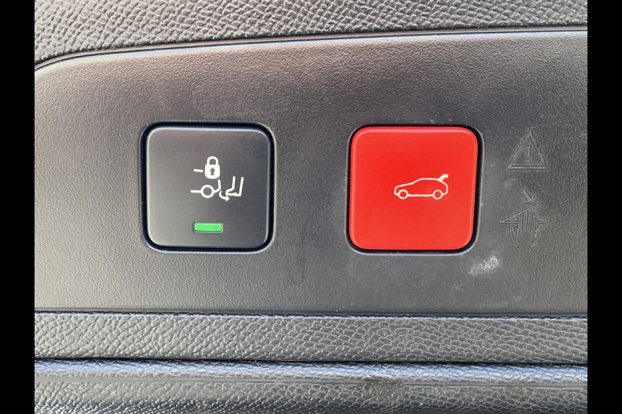 DS Ds 7 Crossback 300pk 4x4 Rivoli (Elektrisch Schuifdak - Leder incl verwarming/koeling/massage/geheugen - Trekhaak - Focal Electra - Elektrische