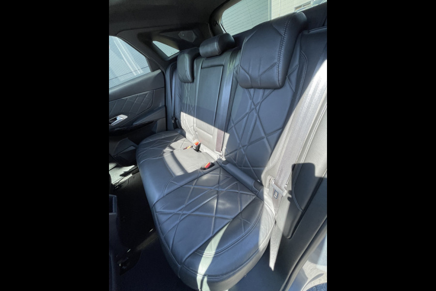 DS Ds 7 Crossback 300pk 4x4 Rivoli (Elektrisch Schuifdak - Leder incl verwarming/koeling/massage/geheugen - Trekhaak - Focal Electra - Elektrische