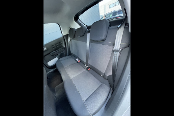 Citroën C3 110pk Max (Camera - Keyless Entry - LED - Automatische Airco - Apple Carplay - Navigatie - Parkeersensoren)