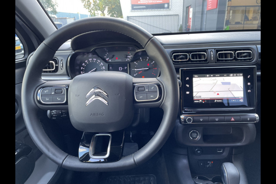 Citroën C3 110pk Max (Camera - Keyless Entry - LED - Automatische Airco - Apple Carplay - Navigatie - Parkeersensoren)