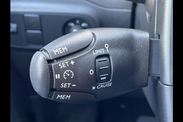 Citroën C3 110pk Max (Camera - Keyless Entry - LED - Automatische Airco - Apple Carplay - Navigatie - Parkeersensoren)