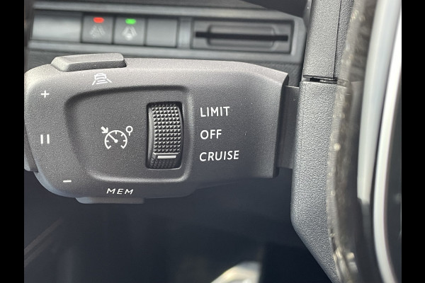 Peugeot 5008 130pk GT 7-zits (Camera - Keyless Entry - Adaptieve Cruise Controle - 18"incl 4S - LED - Parkeersensoren V+A)
