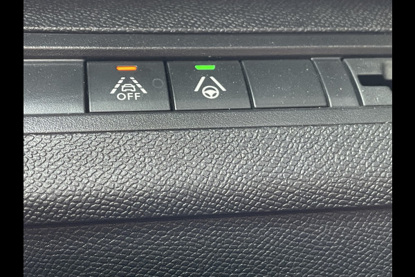 Peugeot 5008 130pk GT 7-zits (Camera - Keyless Entry - Adaptieve Cruise Controle - 18"incl 4S - LED - Parkeersensoren V+A)