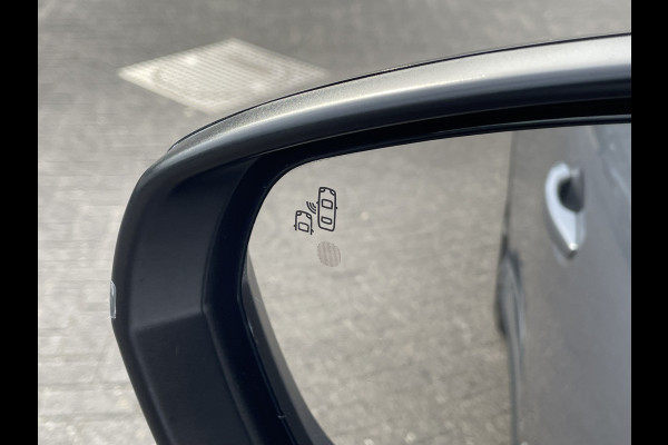 Peugeot 5008 130pk GT 7-zits (Camera - Keyless Entry - Adaptieve Cruise Controle - 18"incl 4S - LED - Parkeersensoren V+A)