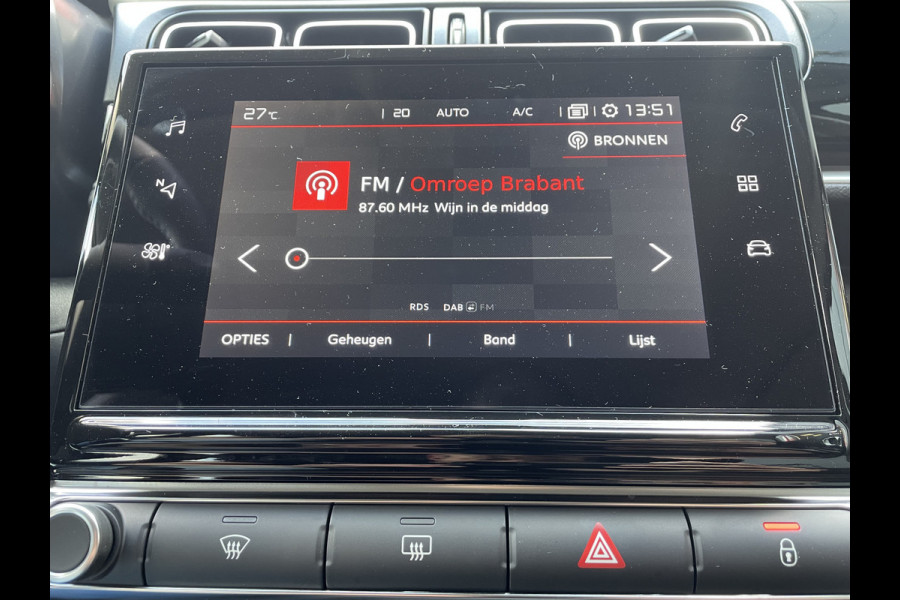 Citroën C3 110pk Max (Camera - Keyless Entry - LED - Apple Carplay - Navigatie - Automatische Airco - Parkeersensoren)