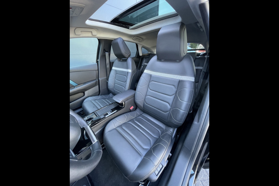 Citroën Ë-C4 Shine Pack 50 kWh (Elektrisch Schuifdak - Stoelverwarming - Camera - Keyless Entry - Leder - 360gr Camera - Parkeersensoren V+A