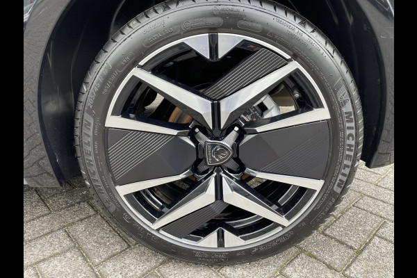 Peugeot 208 100pk GT (Camera - Keyless Entry - Parkeersensoren V+A - LED - i-cockpit - Automatische Airco - Navigatie - Apple Carplay)
