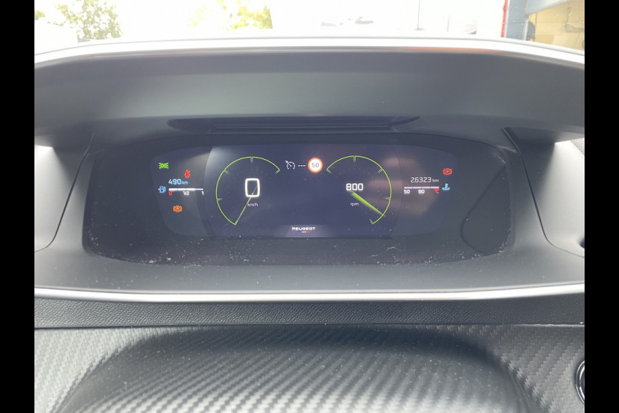 Peugeot 208 100pk GT (Camera - Keyless Entry - Parkeersensoren V+A - LED - i-cockpit - Automatische Airco - Navigatie - Apple Carplay)