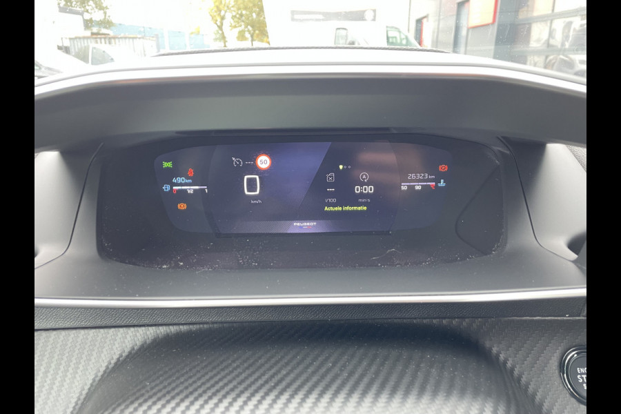 Peugeot 208 100pk GT (Camera - Keyless Entry - Parkeersensoren V+A - LED - i-cockpit - Automatische Airco - Navigatie - Apple Carplay)
