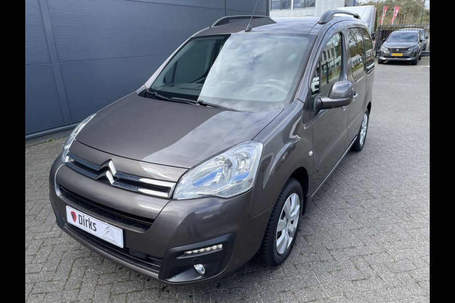 Citroën Berlingo 110pk Feel (Trekhaak - Camera - Navigatie - Airco - Parkeersensoren V+A - Apple Carplay)