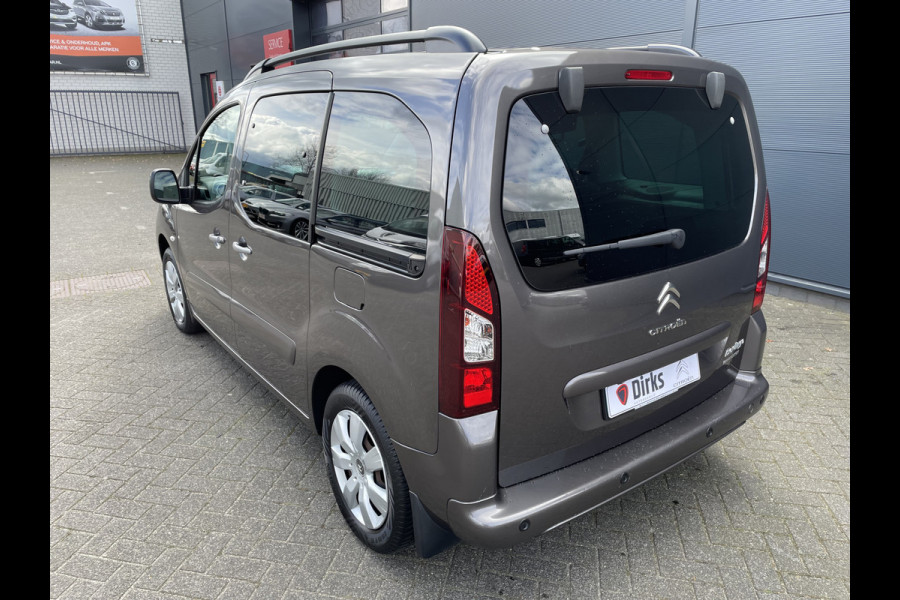 Citroën Berlingo 110pk Feel (Trekhaak - Camera - Navigatie - Airco - Parkeersensoren V+A - Apple Carplay)