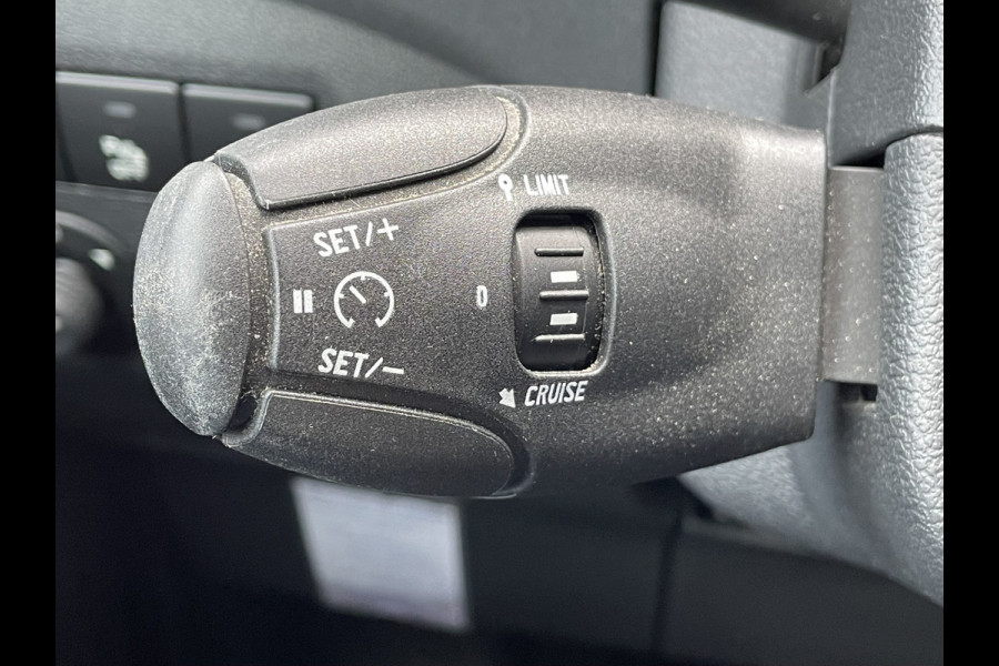 Citroën Berlingo 110pk Feel (Trekhaak - Camera - Navigatie - Airco - Parkeersensoren V+A - Apple Carplay)
