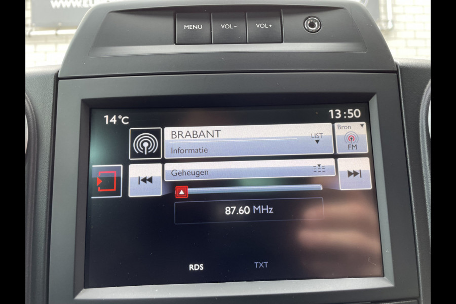 Citroën Berlingo 110pk Feel (Trekhaak - Camera - Navigatie - Airco - Parkeersensoren V+A - Apple Carplay)