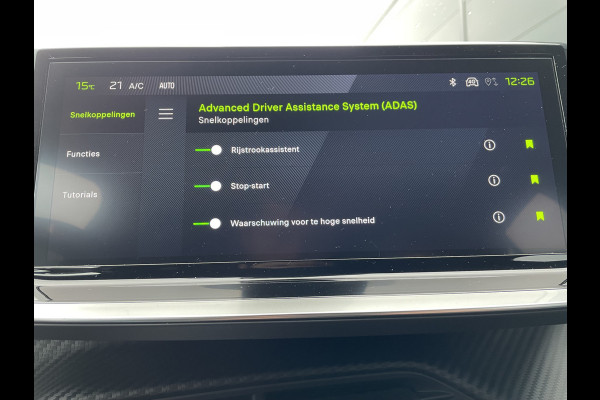 Peugeot 208 100pk GT (Camera - Keyless Entry - Parkeersensoren V+A - LED - i-cockpit - Automatische Airco - Navigatie - Apple Carplay)