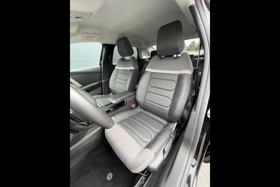 Citroën C4 X 130pk Max (Keyless Entry - Leder - Parkeersensoren V+A - Camera - LED - Head up - Navigatie - Automatische Airco - Apple Carpl
