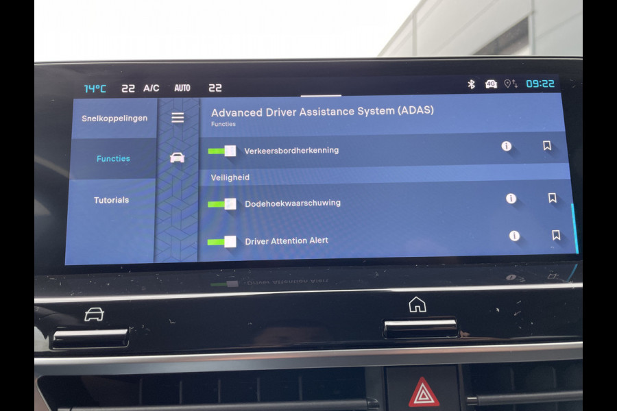 Citroën C4 X 130pk Max (Keyless Entry - Leder - Parkeersensoren V+A - Camera - LED - Head up - Navigatie - Automatische Airco - Apple Carpl