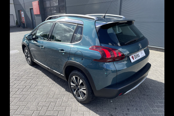 Peugeot 2008 130pk Allure (Navigatie - Automatische Airco - Apple Carplay - Parkeersensoren - Lichtmetalen velgen)