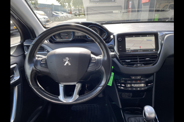 Peugeot 2008 130pk Allure (Navigatie - Automatische Airco - Apple Carplay - Parkeersensoren - Lichtmetalen velgen)