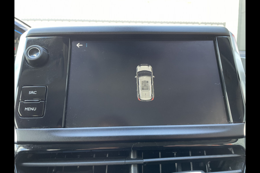 Peugeot 2008 130pk Allure (Navigatie - Automatische Airco - Apple Carplay - Parkeersensoren - Lichtmetalen velgen)