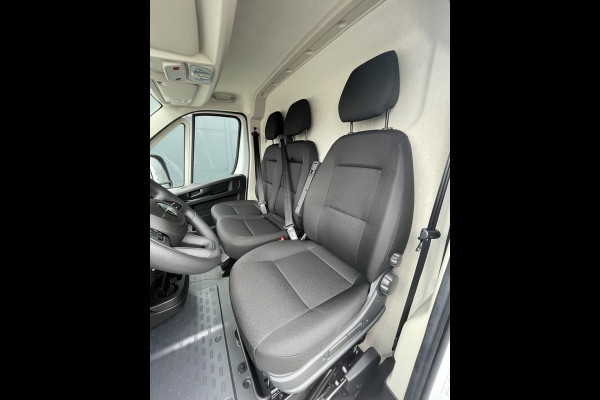 Opel Movano 140pk L2H2 3.5t (Camera - Automatische Airco - Navigatie - Apple Carplay - Digitaal dashboard - DAB)